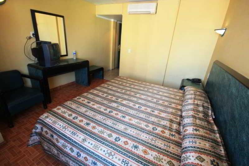 Hotel Universo غوادالاجارا المظهر الخارجي الصورة