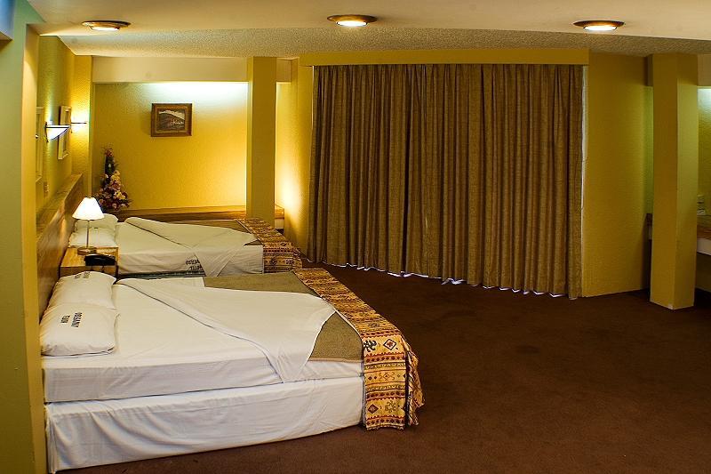 Hotel Universo غوادالاجارا المظهر الخارجي الصورة